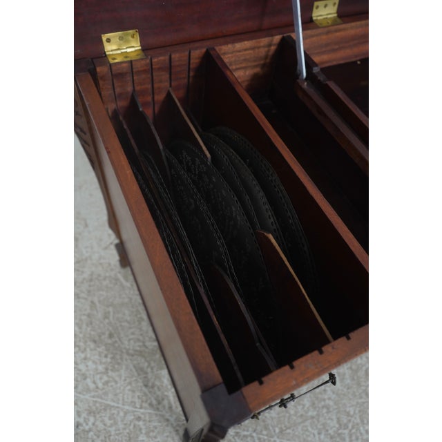 Brown Regina no.61 Desk Type Music Box For Sale - Image 8 of 18