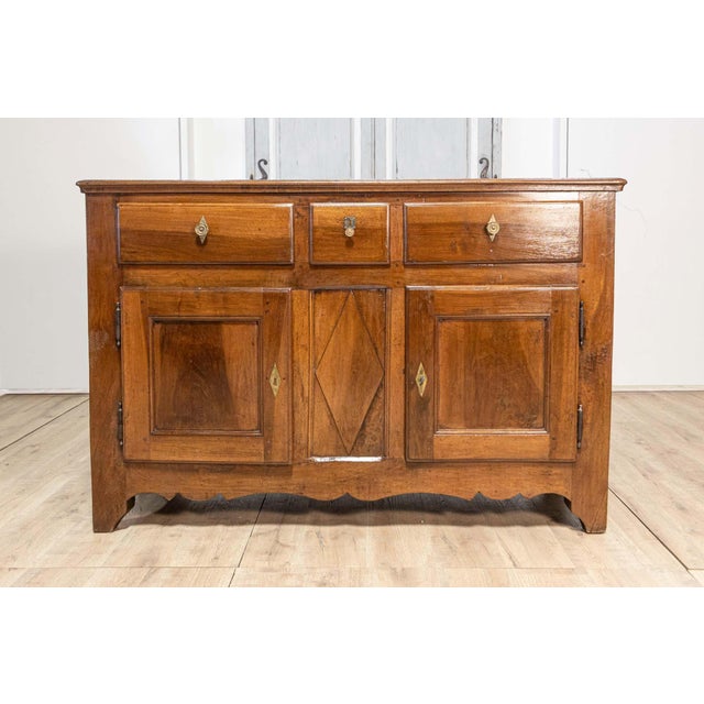 Italian Early 19th Century Walnut Three Drawers over Two Doors Buffet For Sale - Image 9 of 16