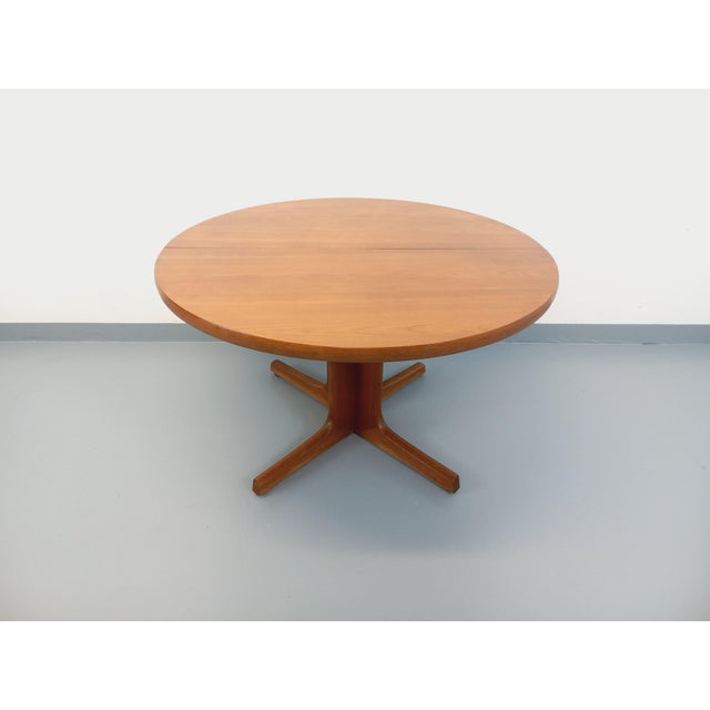 Tan Vintage Scandinavian Round Teak Dining Table, 1960s For Sale - Image 8 of 18