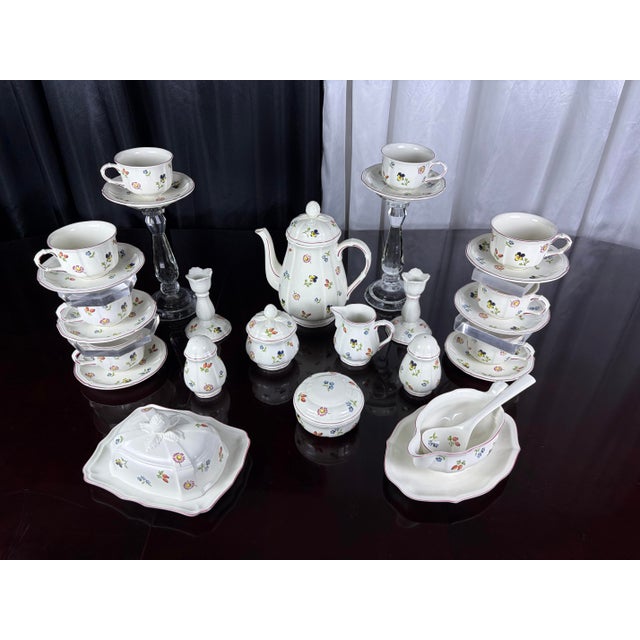 Vintage English Villeroy & Boch "Petite Fleur" Porcelain Dinnerware & Serving Set - 58 Pieces For Sale - Image 13 of 18