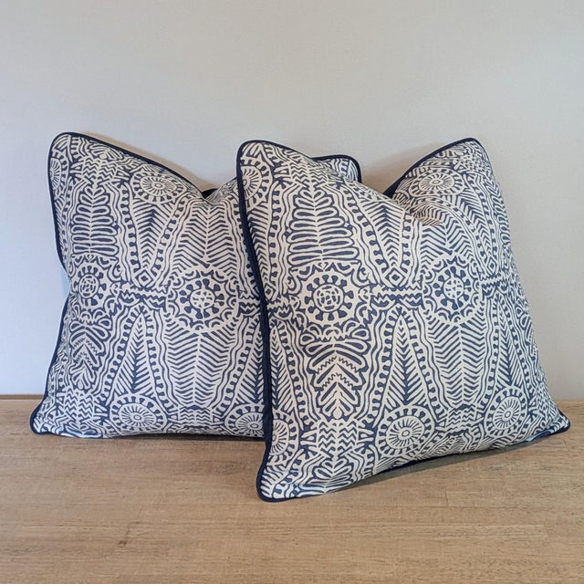 Not Yet Made - Made To Order Lee Jofa Drayton Pillows in Indigo- 20" Pair For Sale - Image 5 of 5