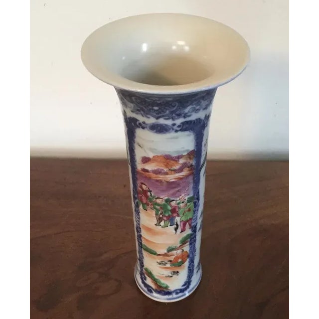 18th Century Chinese Export Porcelain Decorated Vase For Sale - Image 10 of 11