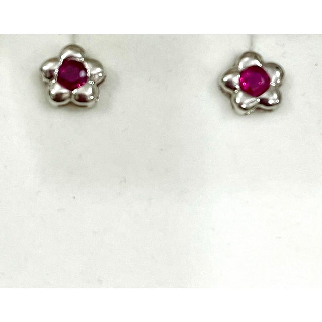 Contemporary 1 Carat Natural Round Ruby Stud Earrings 14 Karat White Gold, Post Back For Sale - Image 3 of 18
