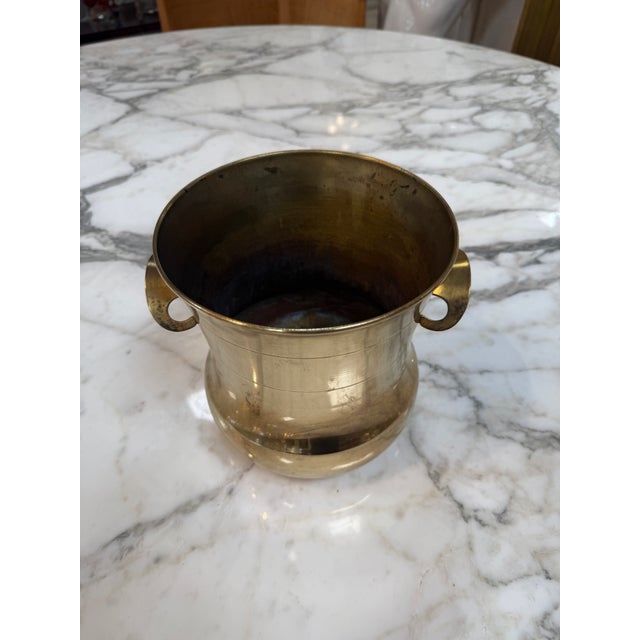 1970s Brass Champagne Bucket / Wine Cooler With Ring Handles For Sale - Image 4 of 7