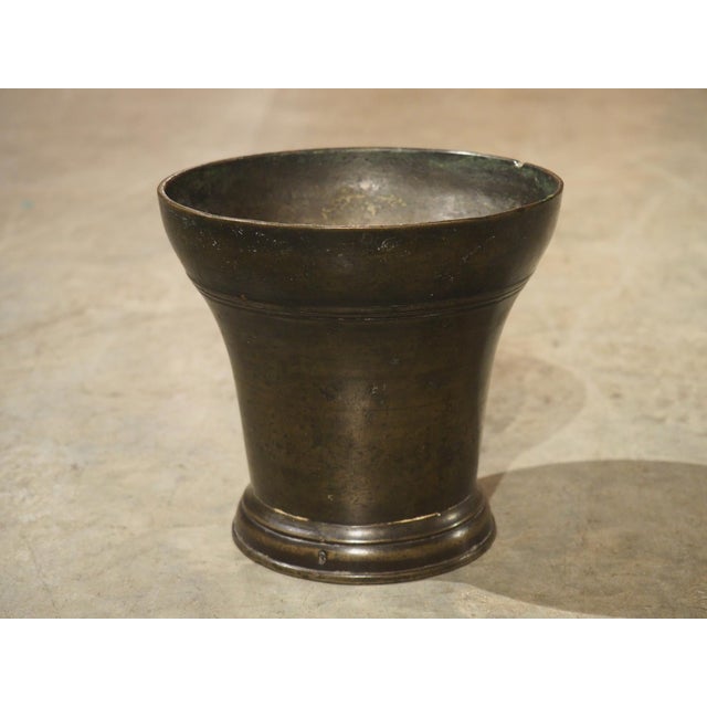 Metal 18th Century Bell Shaped French Bronze Mortar With Pestle, Inscribed Pe Amet For Sale - Image 7 of 11