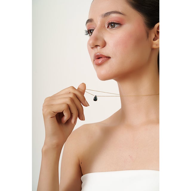 VRJewels 3.22 Carat Black Diamond Pear Solitaire Necklace in 14k Yellow Gold For Sale - Image 10 of 17