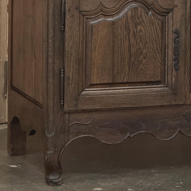 Coffee 18th Century Country French Louis XV Oak Buffet ~ Sideboard For Sale - Image 8 of 18