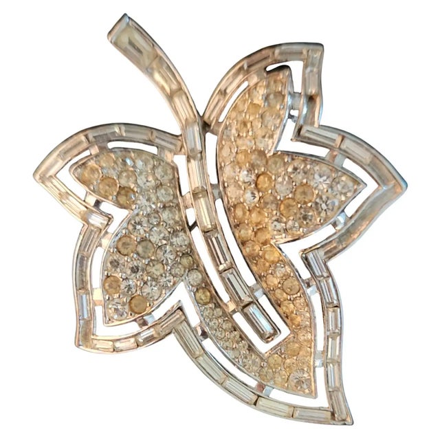 Glass 1951 Trifari Alfred Philippe Leaf Brooch Diamanté Pavé For Sale - Image 7 of 11