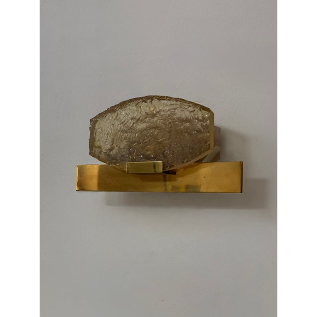 Vintage Brass and Resin Wall Light attributed to Serge Mouille for Dallux, France, 1960 For Sale - Image 4 of 9