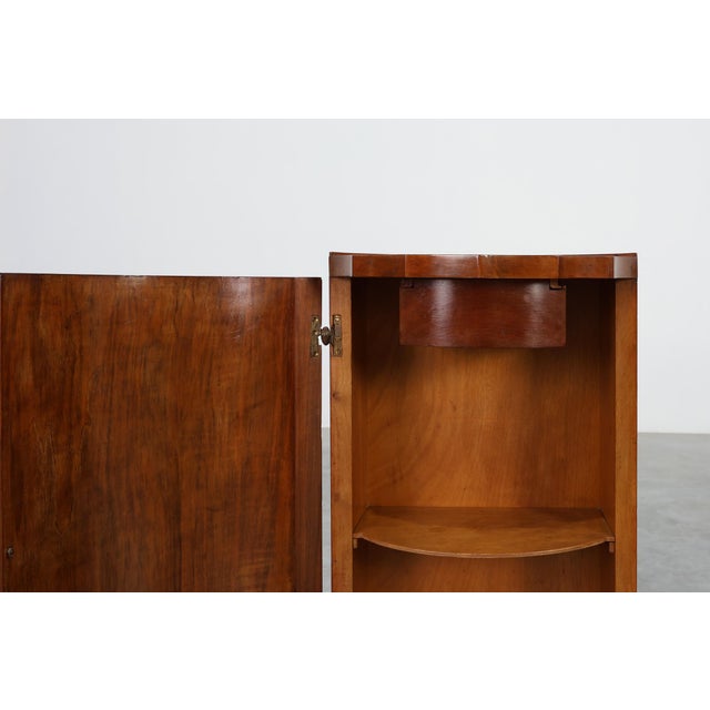 Italian Art Deco Walnut Nightstands, 1920s, Set of 2 For Sale - Image 11 of 18