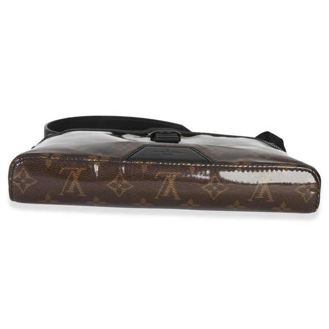 Monogram Glaze Canvas Messenger Bag PM For Sale In New York - Image 6 of 9