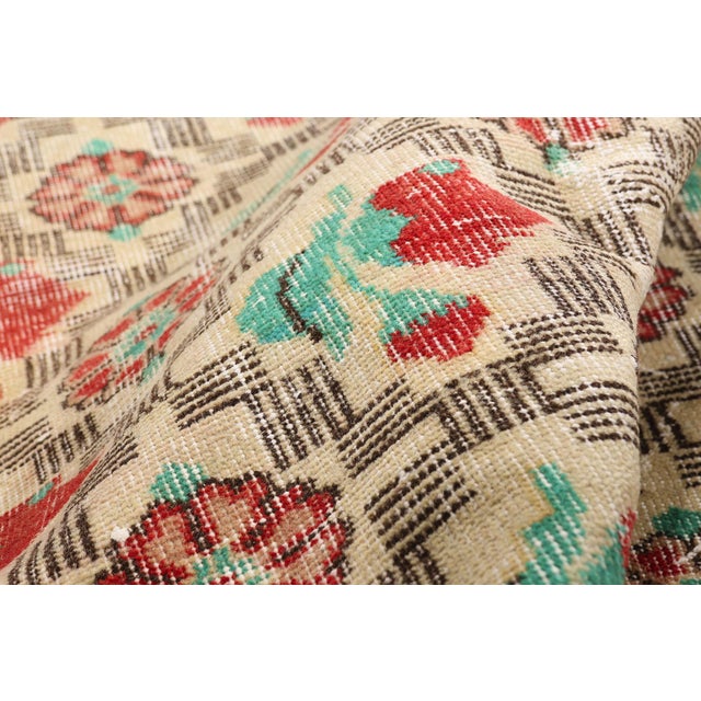 Zeki Muren Vintage Turkish Sivas Rug, 07'05 X 10'04 For Sale In Dallas - Image 6 of 10