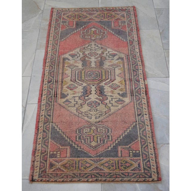 1970s 1970s Small Rug, Entryway Rug, Bath Mat, Kitchen Decor, Turkish Rug, Doormat 1'12" X 3'11" For Sale - Image 5 of 10