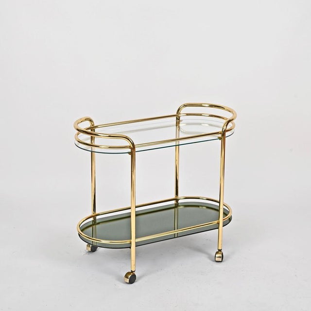 Gold Mid-Century Italian Serving Bar Cart in Gilt Metal and Green Mirror Glass, 1970s For Sale - Image 8 of 10