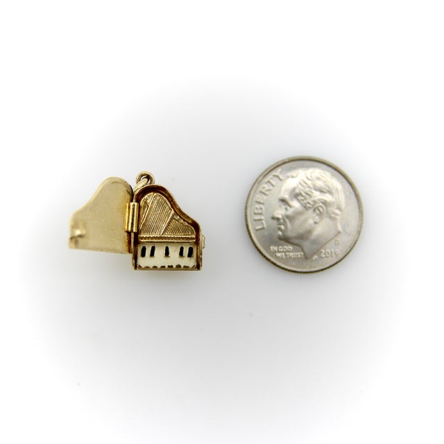 Vintage 14k Gold Tiny Grand Piano Charm or Pendant For Sale In Los Angeles - Image 6 of 10