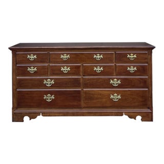 Vintage Thomasville Winston Court Collection Chippendale Cherry 7 Drawer Low Dresser For Sale
