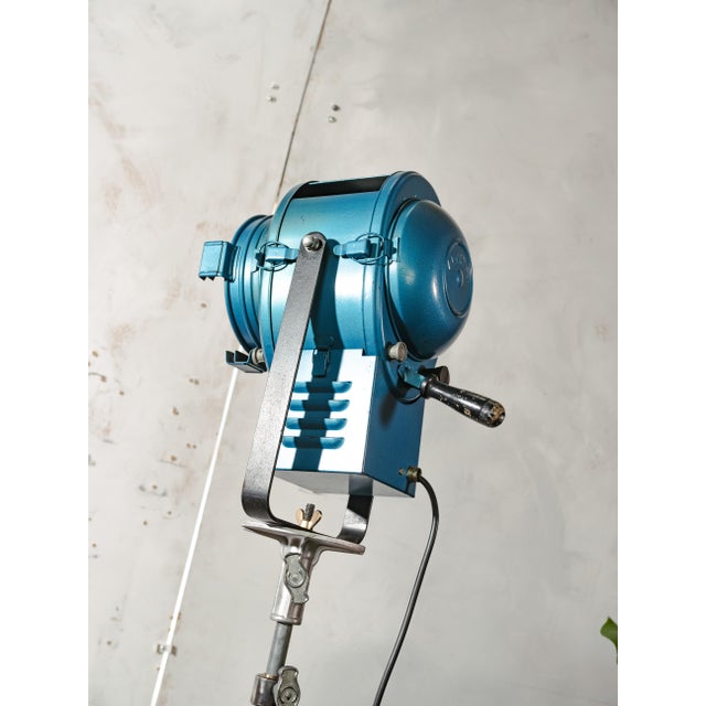 Blue Blue Fresnel Theater Spotlight Floor Lamp on Matching Steel Tripod from A.E. Cremer, Paris, 1950s For Sale - Image 8 of 18