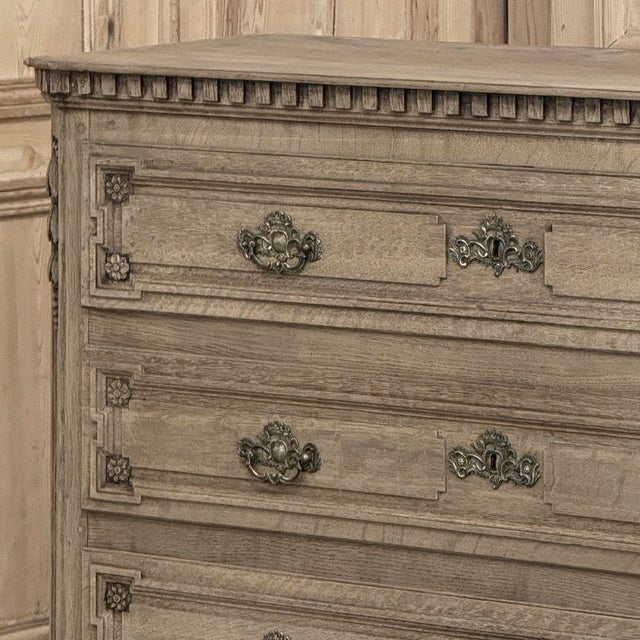 Sand 18th Century French Louis XVI Commode ~ Chest of Drawers in Stripped Oak For Sale - Image 8 of 18