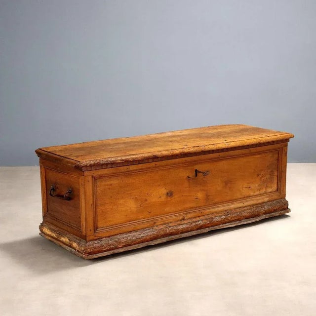 Walnut Chest, Italy, 18th Century For Sale - Image 11 of 11