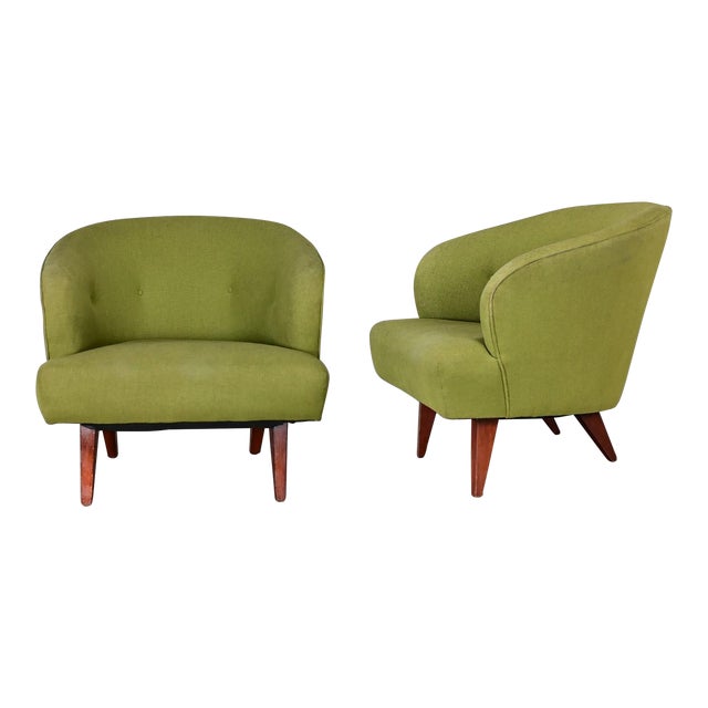 Mid-20th Century Art Deco to Mid-Century Modern Green Bucket or Barrel Style Accent or Lounge Chairs a Pair For Sale