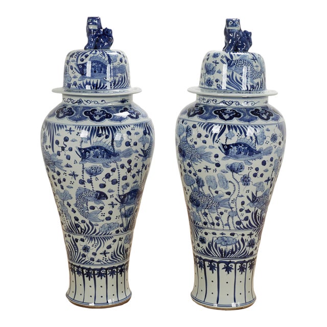 Large Pair of Chinese Blue and White Porcelain Lidded Urns For Sale