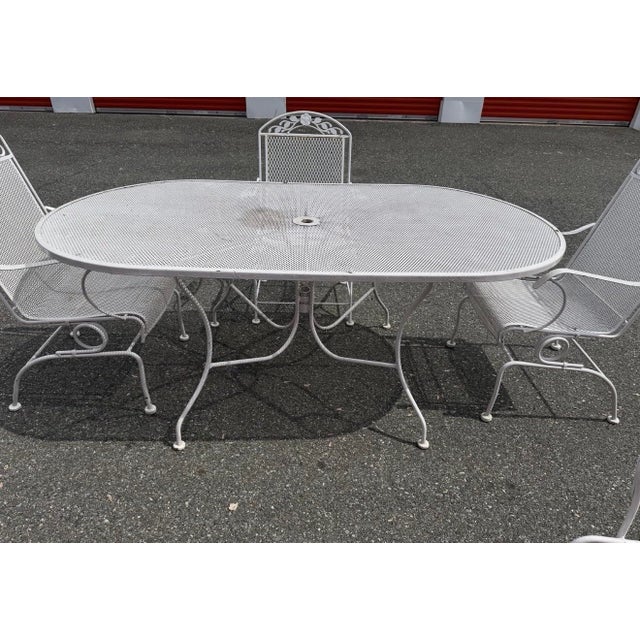Russell Woodard 1970s Beautiful Wrought Iron Woodard Patio Set Table & 4 Chairs, Attributed For Sale - Image 4 of 12