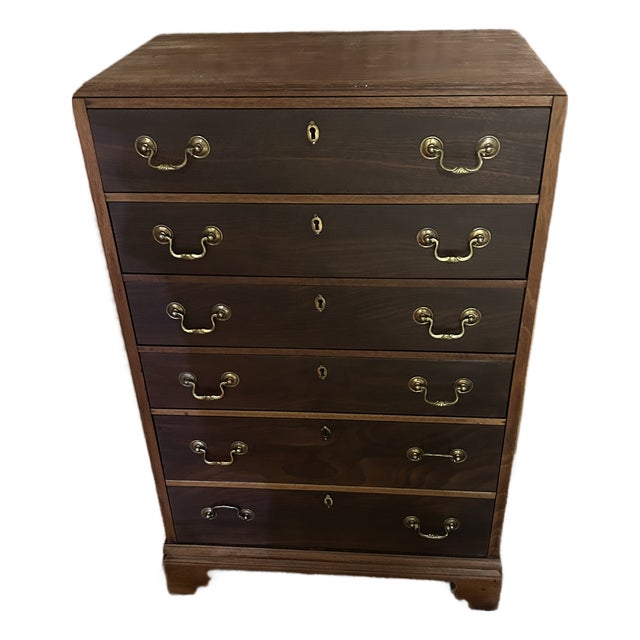 1980’s Two Tone Solid Wood Mahogany Chest of Drawers For Sale