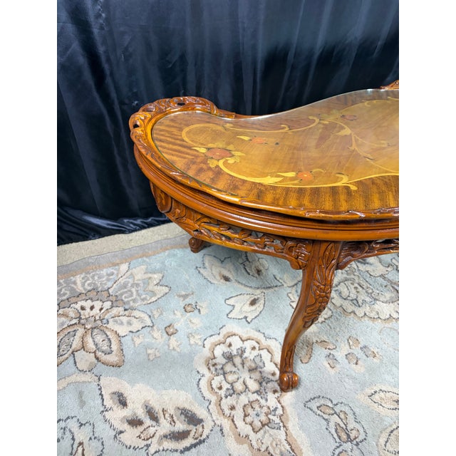 French Provincial Vintage French Provincial Marquetry Inlay Serpentine Kidney Coffee Table With Glass Top For Sale - Image 3 of 12