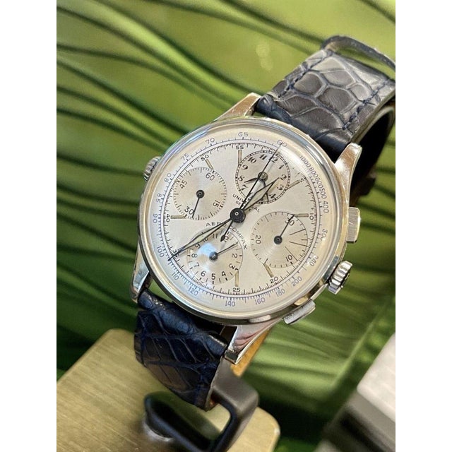 Glass Vintage Universal Aero-Compax Watch, 1950s For Sale - Image 7 of 18