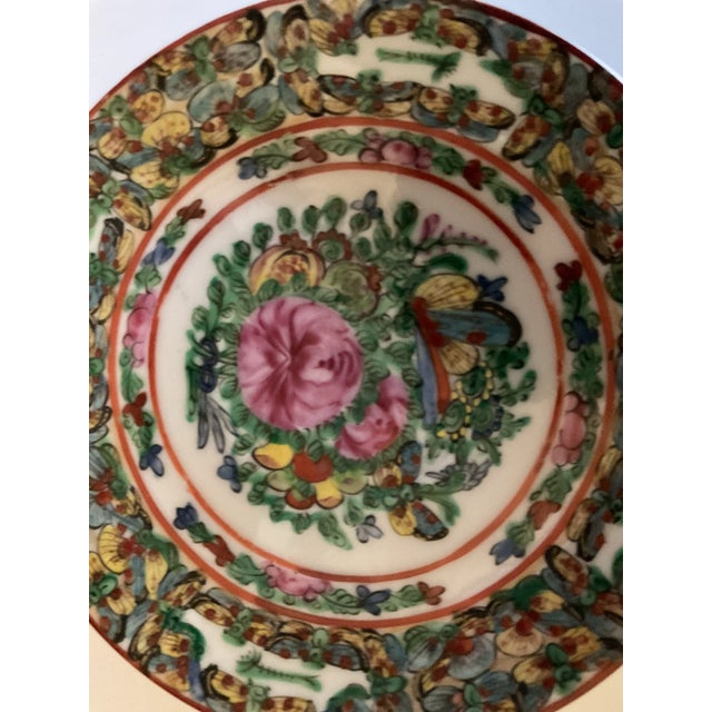 Chinese Early 20th Century Small Hand Made and Painted Chinese Rose Famille Plate For Sale - Image 3 of 5