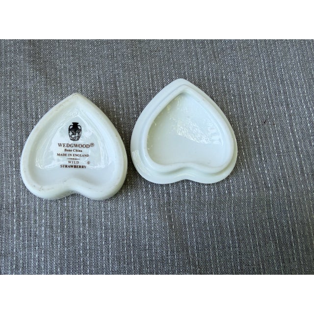 Vintage Wedgwood Floral Strawberry Porcelain Heart Trinket Box For Sale - Image 12 of 12