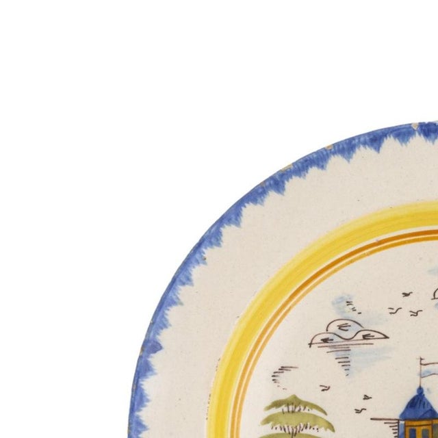Earthenware - Earthenware plate - 19th century. Portuguese, 19th century, manufactured in the north. Decoration partly...