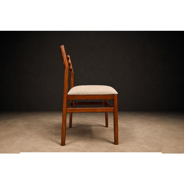 Brazilian Modern Set of Eight Chairs in Caviuna Wood & Linen, Alexandre Rapoport, 1960s For Sale - Image 12 of 16