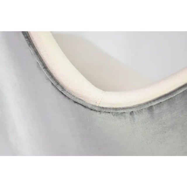 Ivory Italian Two-Tone Velvet Sofa by Osvaldo Borsani, Circa 1950 For Sale - Image 8 of 12
