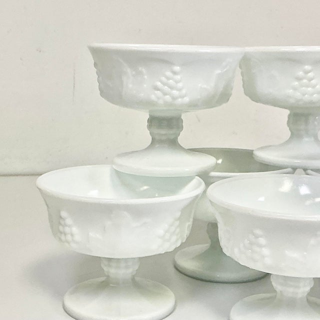 Glass 1970s Vintage Americana Arts & Crafts Indiana Glass Grape Milk Glass Champagne Coupes/Sherbet Cups - Set of 8 For Sale - Image 7 of 14