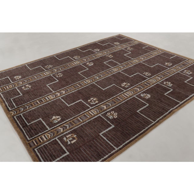Hand-knotted in wool, this 8x10 contemporary rug is a tailored addition to Rug & Kilim’s Art Deco collection. It features...
