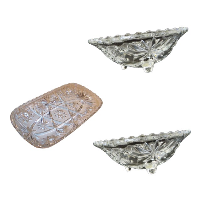 Vintage 1960’s Early American Prescut Anchor Hocking Star of David Three-Toed Bowl and Trays- Set of 3 For Sale