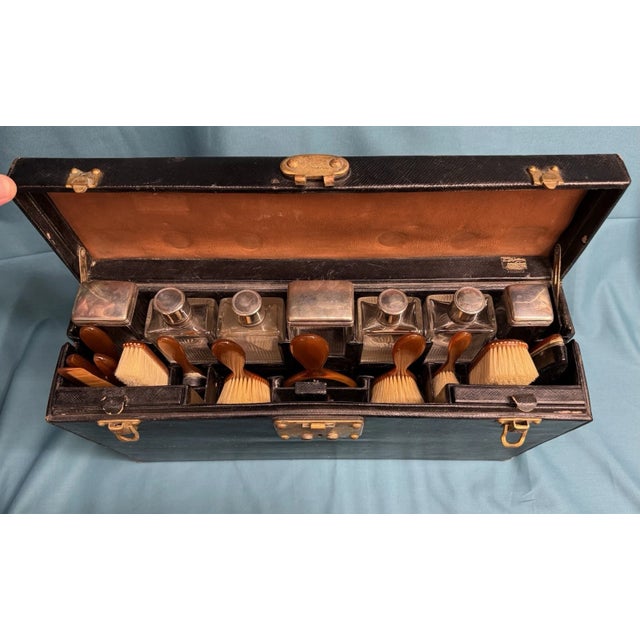 Antique Louis Vuitton 1920s Deluxe Vanity Case Leather Travel Box Mirror Bottles For Sale - Image 9 of 16