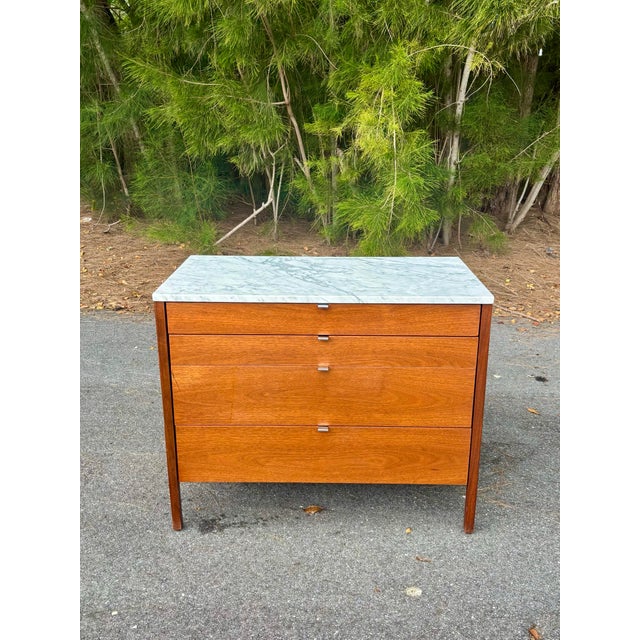 Wood 1960s Florence Knoll for Knoll Walnut Four-Drawer Dresser With Marble Top For Sale - Image 7 of 11