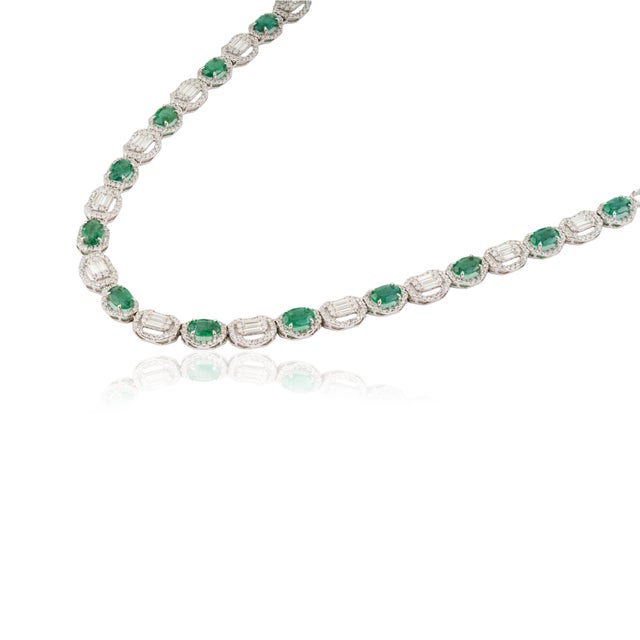 Metal 5.71ct Zambian Emerald & 2.81ct Baguette Diamond Tennis Necklace 14k Gold For Sale - Image 7 of 13