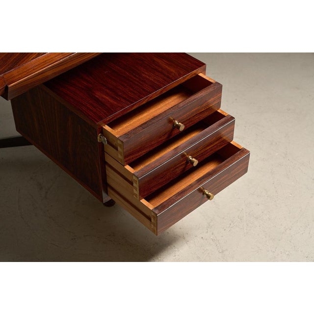 Wood Boomerang Executive Desk by Osvaldo Borsani for Tecno, 1960s For Sale - Image 6 of 12