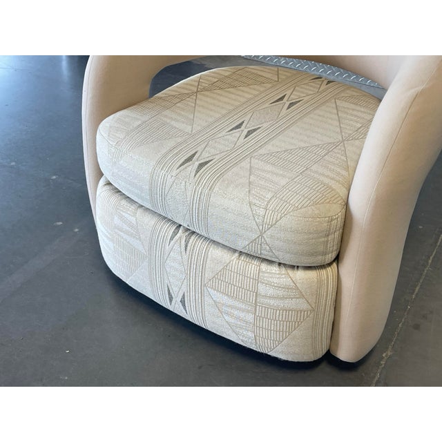 Targa Swivel Chairs by Bassett Furniture, a Pair, Postmodern, in the Style of Vladimir Kagan, Late 20th Century For Sale In Naples, FL - Image 6 of 12