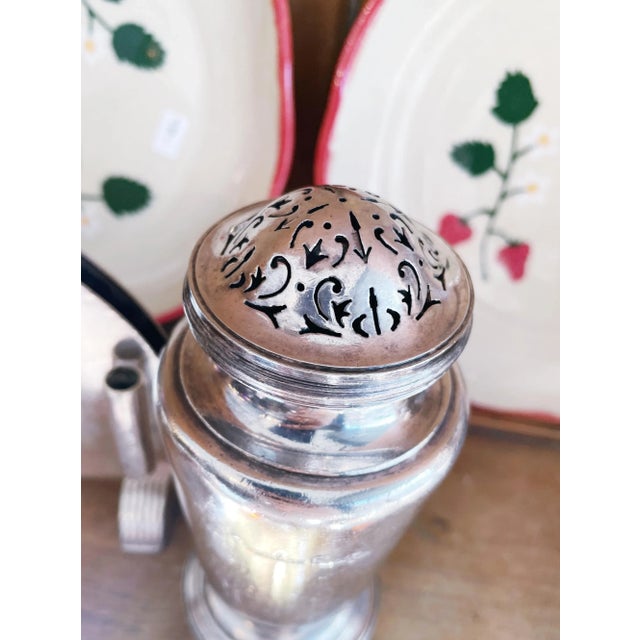 A lovely vintage heavy silver plated sugar shaker or muffineer from a Canadian Pacific Railway dining car! This piece is...