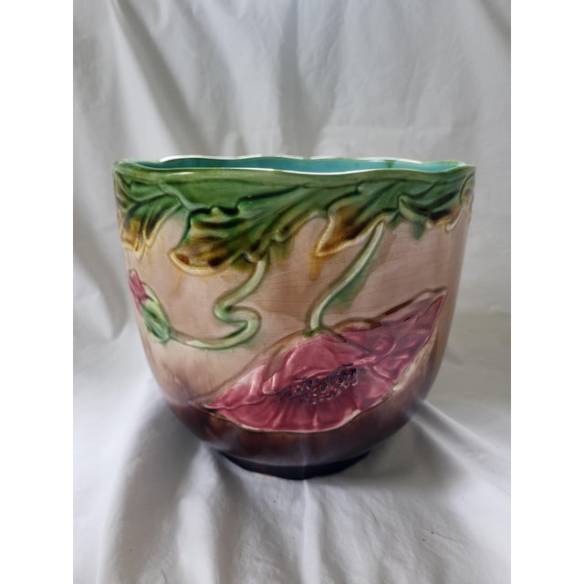 1920s French Art Nouveau Majolica Poppy Cache-Pot by Faiencerie Dorchies, 1920s For Sale - Image 5 of 5