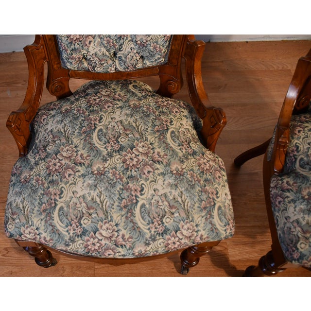 1860s Pair of Antique Victorian Carved Walnut Living Room Chairs/ Side Chairs For Sale - Image 9 of 11