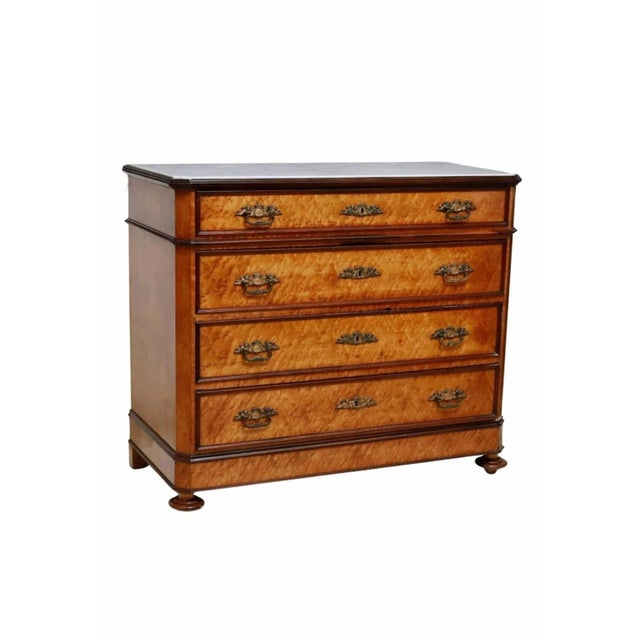 A stunning fine quality antique, circa 1860s/1870s Italian chest of drawers commode. Hand-crafted in Italy in the third...