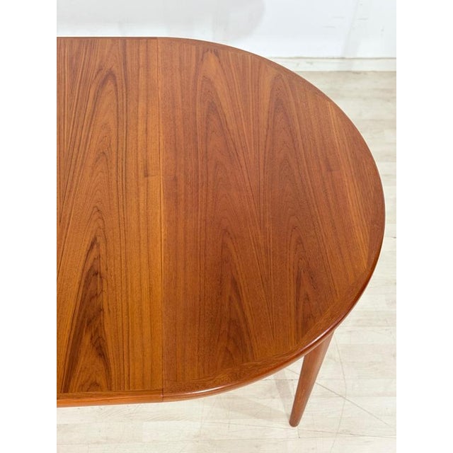 Mid-Century Danish Round Extendable Teak Model 16573 Dining Table from VV Møbler Spøttrup For Sale - Image 12 of 18