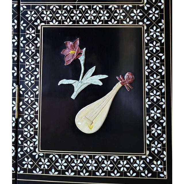 Wood Chinese Export Six Panel Carved Soapstone Coromandel Screen For Sale - Image 7 of 15