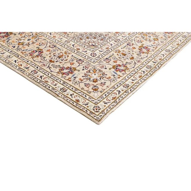 Kashan Rug in Hand-Knotted Wool For Sale - Image 5 of 11