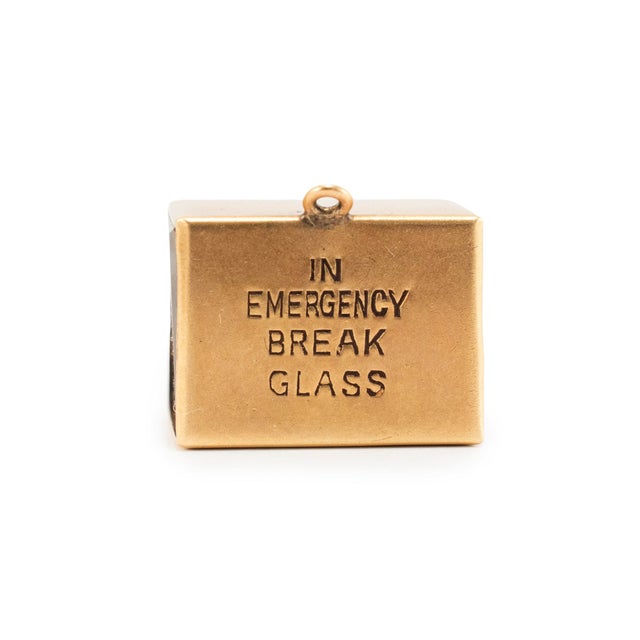 Metal Vintage 14k Yellow Gold in Emergency Break Glass Dollar Bill Charm Pendant For Sale - Image 7 of 9
